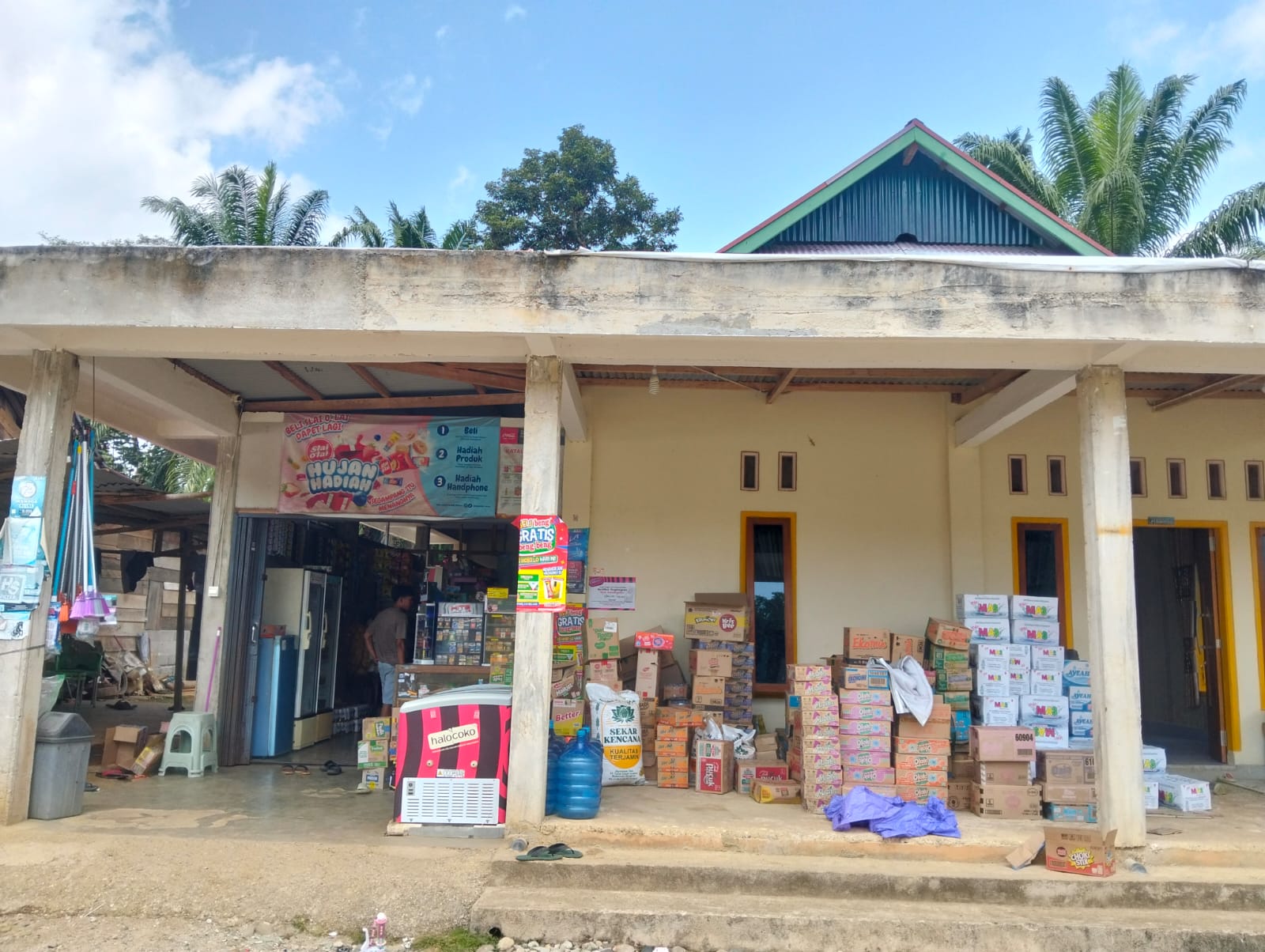 Warung Jajanan & Sembako Murah